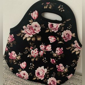 Lunchbox, floral pattern